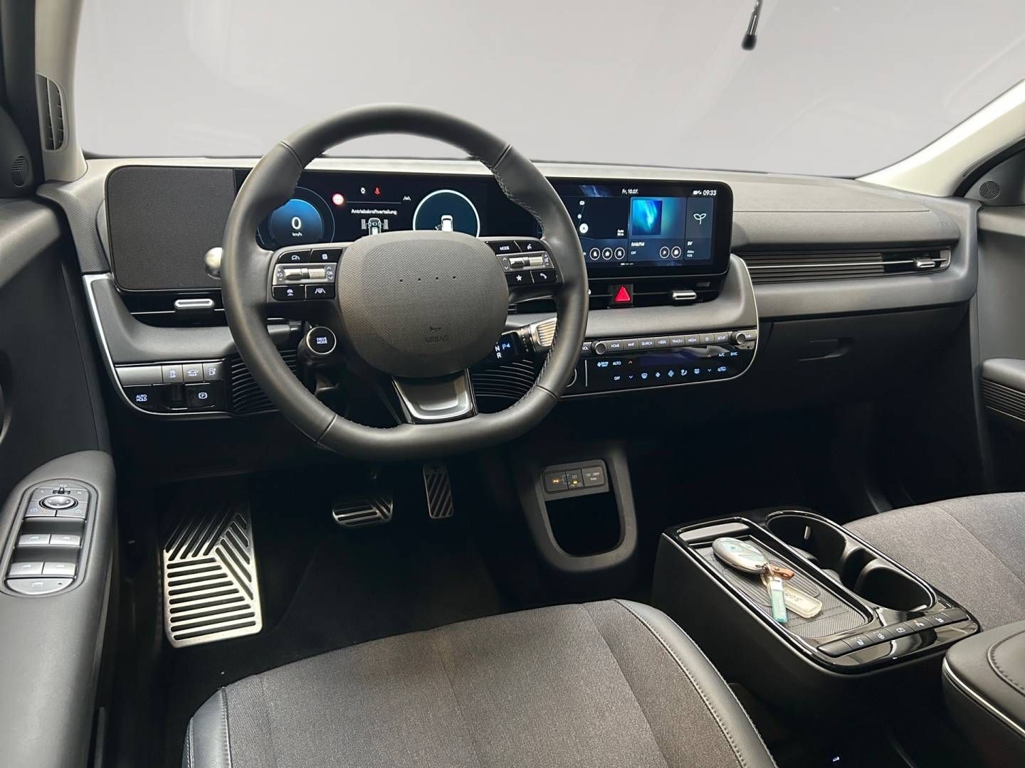 Fahrzeugabbildung Hyundai IONIQ 5 84 kWh (325 PS) 4WD TECHNIQ-Paket