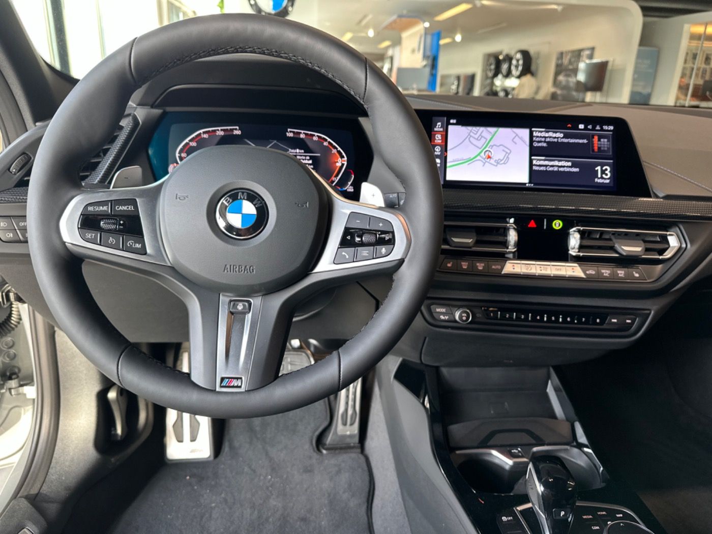 Fahrzeugabbildung BMW 120d xDrive M-Sportpaket-Pro 3J/40tkm-Service