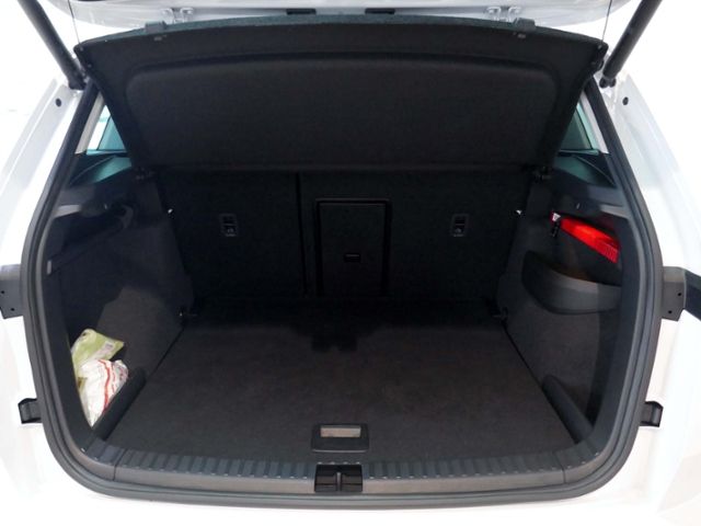 Fahrzeugabbildung SKODA Karoq Elegance 1.5 TSI DSG | LED RFK DAB+