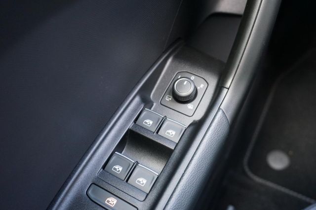 A1 30 TFSI Allstreet Alu 18 RFK LED S-Line Int.