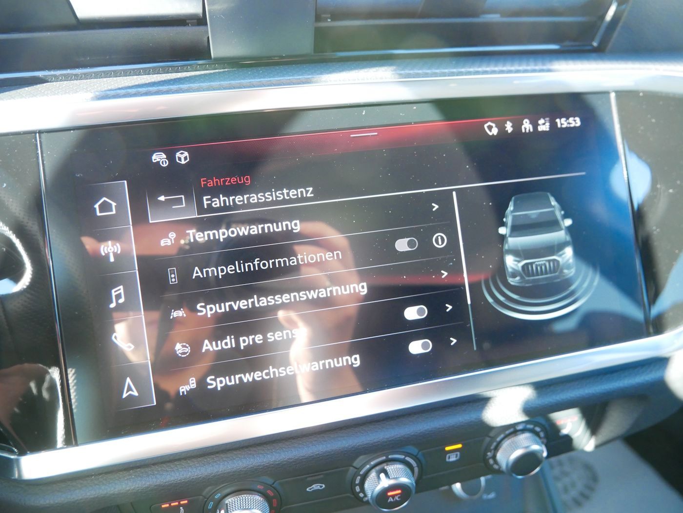 Fahrzeugabbildung Audi Q3 40 2.0 TFSI quattro S-Line NEU56T AHK Kamera