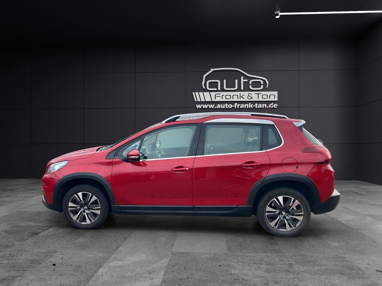 Fahrzeugabbildung Peugeot 2008 Allure*Pano*Navi*SitzHZ*Kamera*PDC*