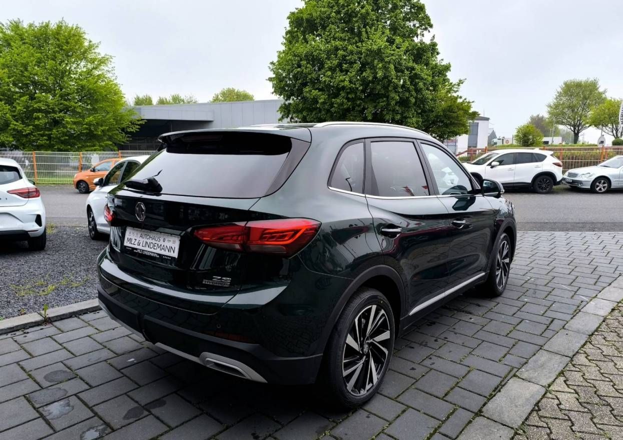 MG ZS