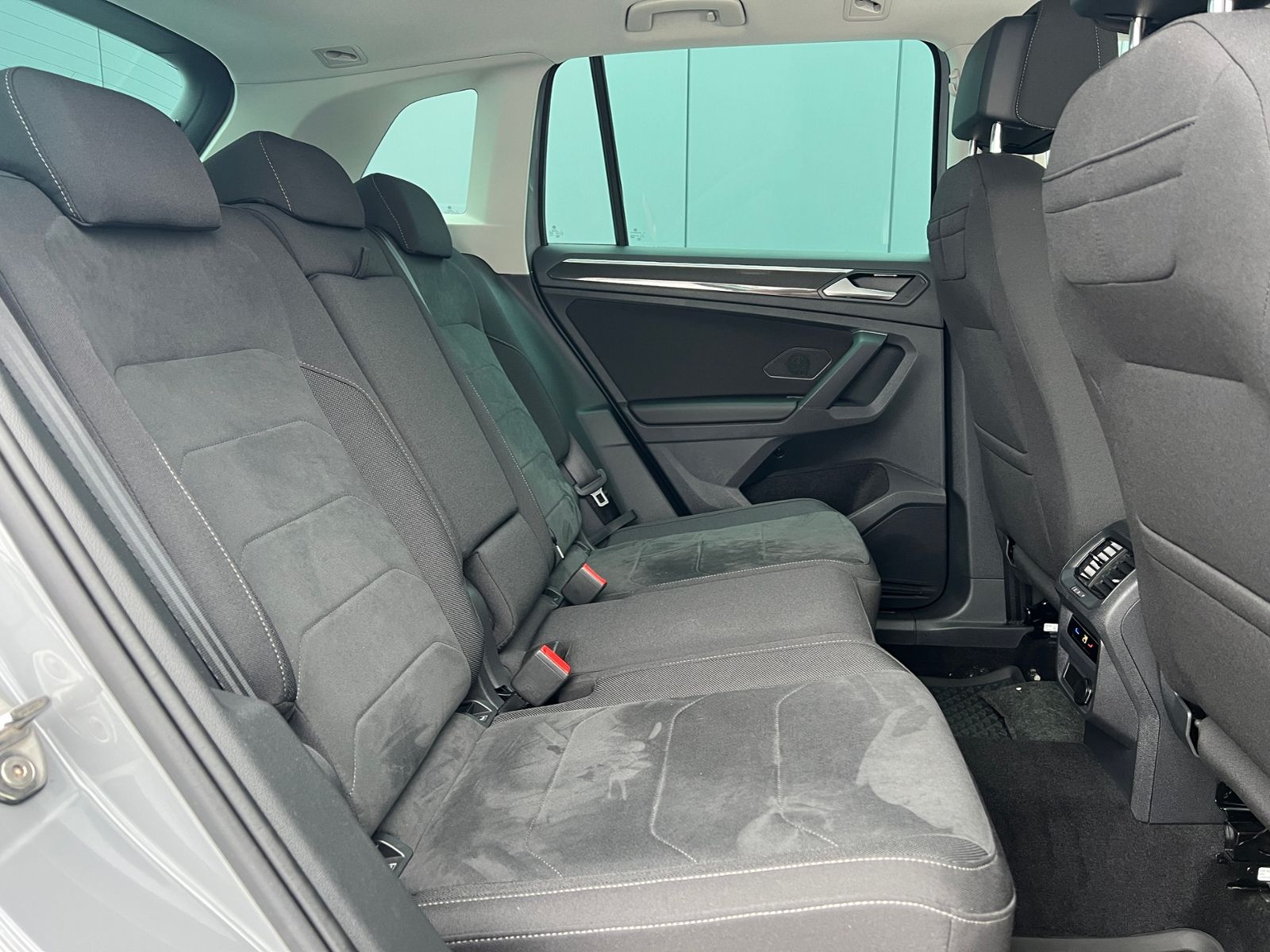 Fahrzeugabbildung Volkswagen Tiguan Elegance 1.5 TSI *AHK, Navi, App Connect,