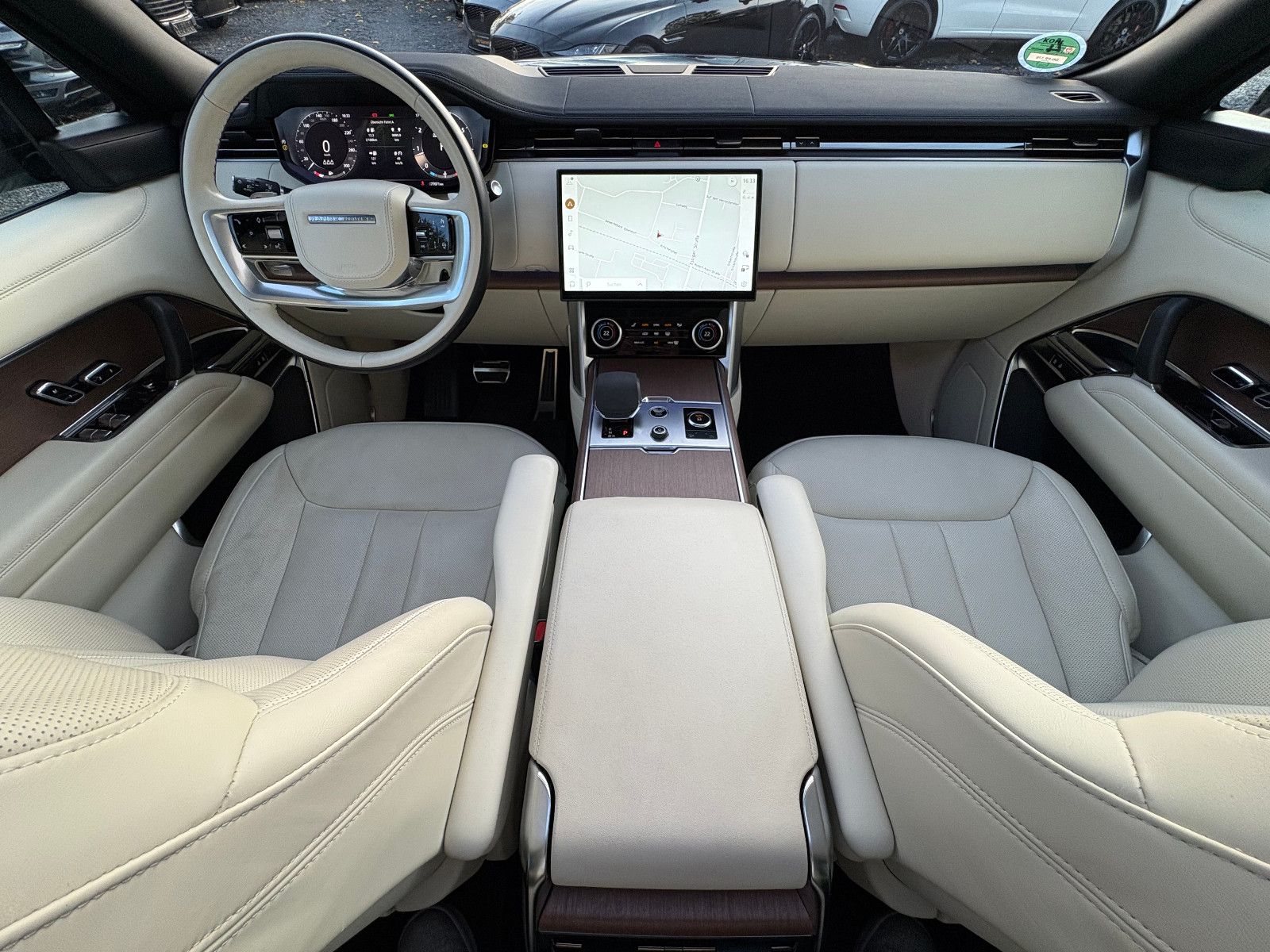 Fahrzeugabbildung Land Rover Range Rover HSE/FOND-TV/MASSAGE/PANO/360°/VOLL