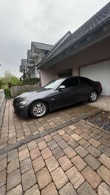BMW E92 320d - Rechtslenker - M-Paket ab Werk - BMW 320 aus 2008: Coupé, 320d