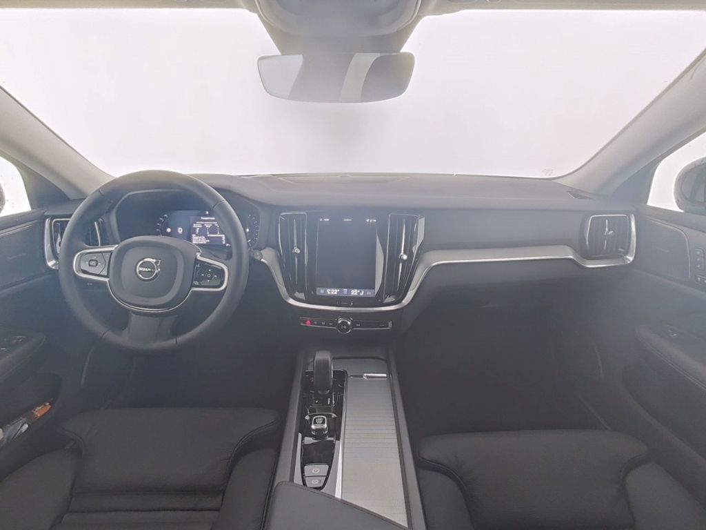 Volvo V60 B4 Plus Dark HUD Digitales Cockpit Memory Si foto 5
