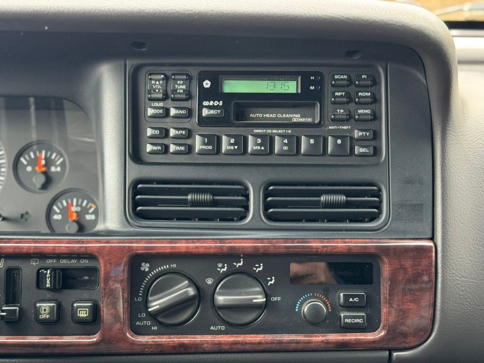 Fahrzeugabbildung Jeep Grand Cherokee 5.9 sehr gepflegt und sehr selten