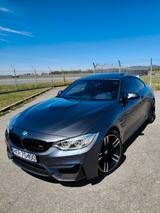 BMW M4 F82 431 HP DCT Oryginal  - BMW M4 mit Benzin-Antrieb: Sportwagen, Automatik