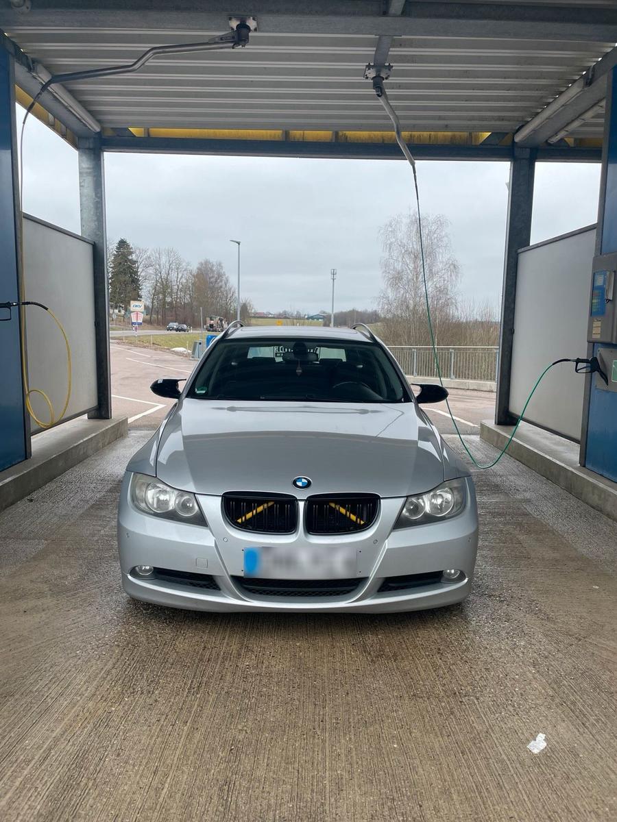 BMW 320
