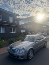 Mercedes-Benz Mercedes W211 E280 CDI (Elegance) - Mercedes-Benz 280 mit Diesel-Antrieb