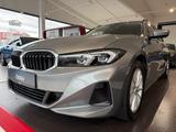 BMW 320d xDrive *AHK*DRIVING*WERKSGARANTIE* - BMW 320 in Braunschweig