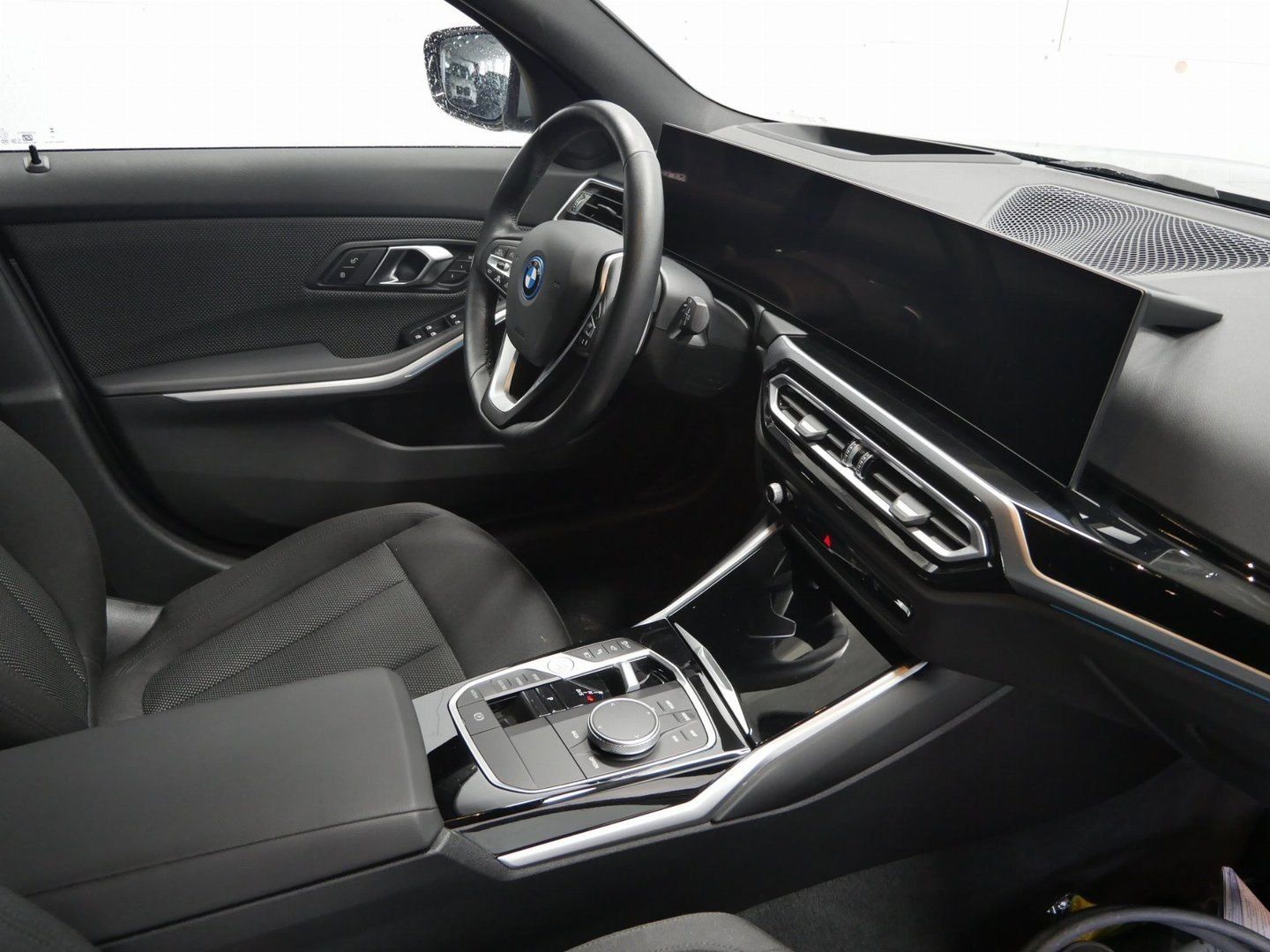 BMW 330 - Bild 3