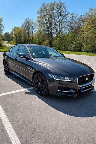 JAGUAR XE