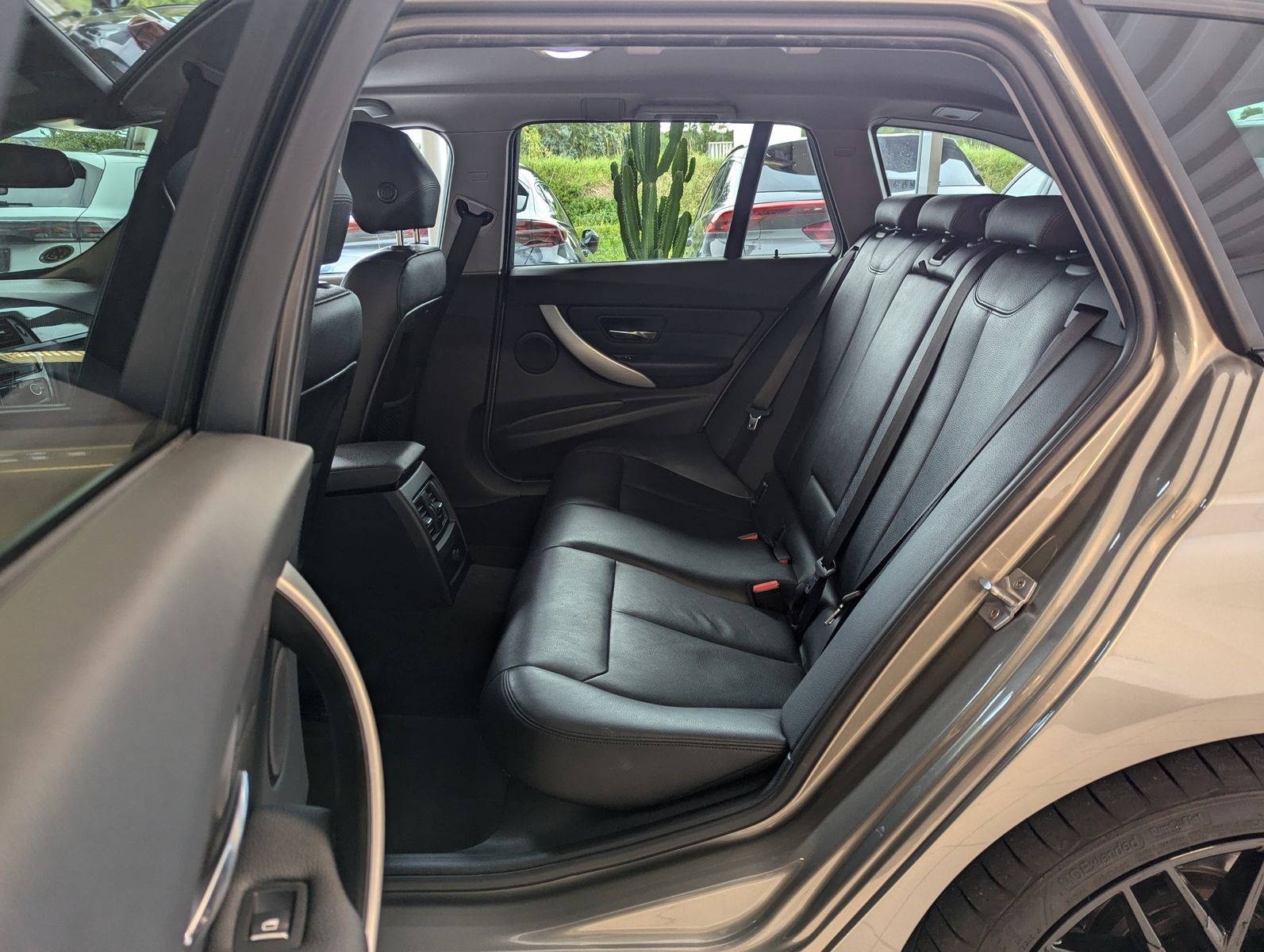 BMW 320 d Advantage Kamera Leder Sitzheizung - Image 13