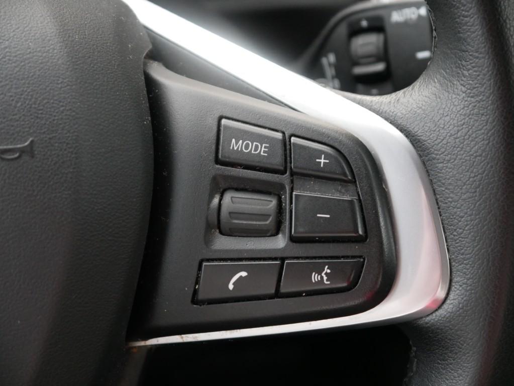 BMW X1 sDrive 20 i xLine LED Navi Kamera Sitzheizung