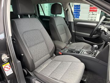 Volkswagen Passat BusinessR.Kamera1.HdCarPlaySHZ V+H