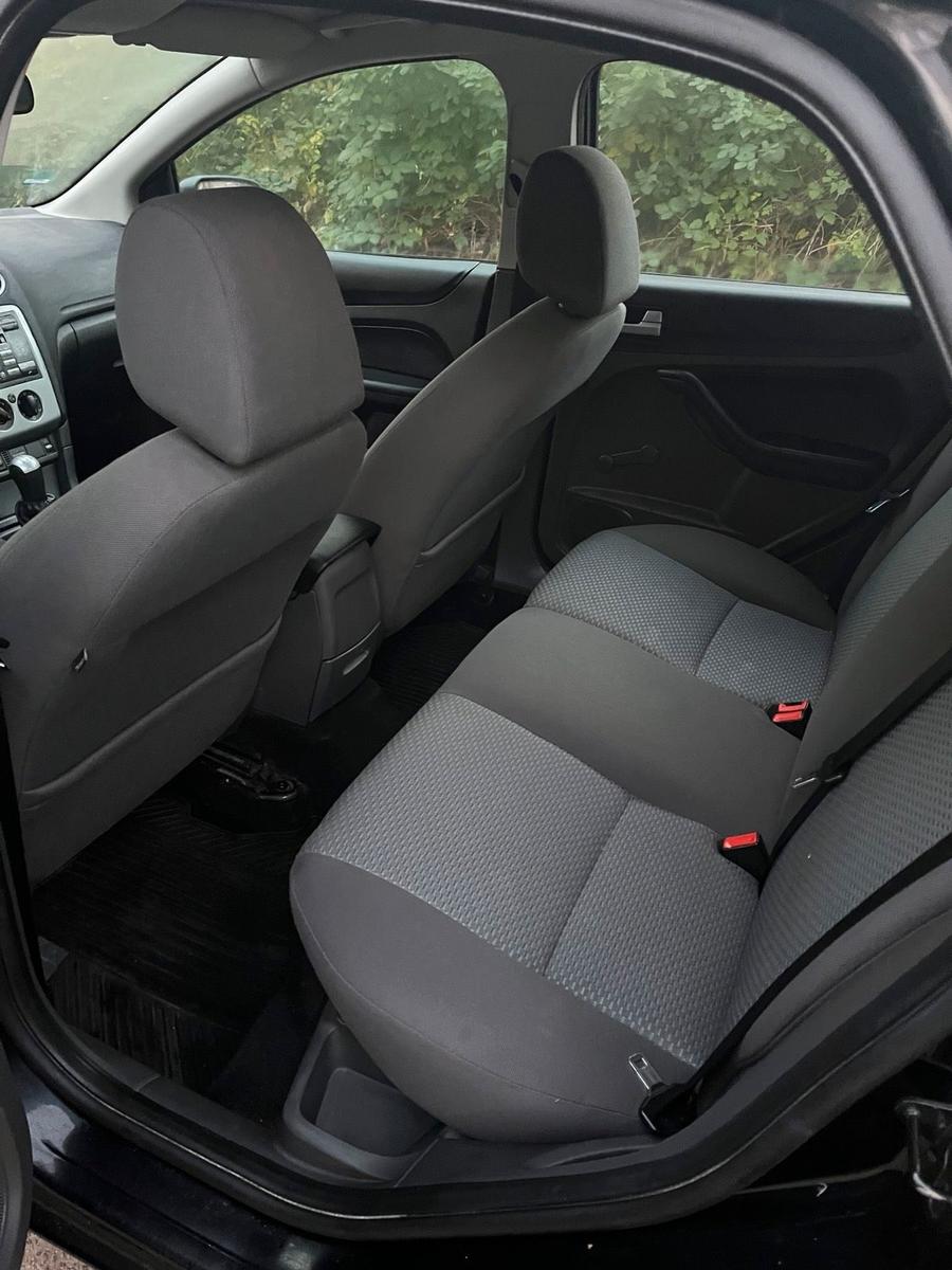 Ford Focus 2007 — photo 8