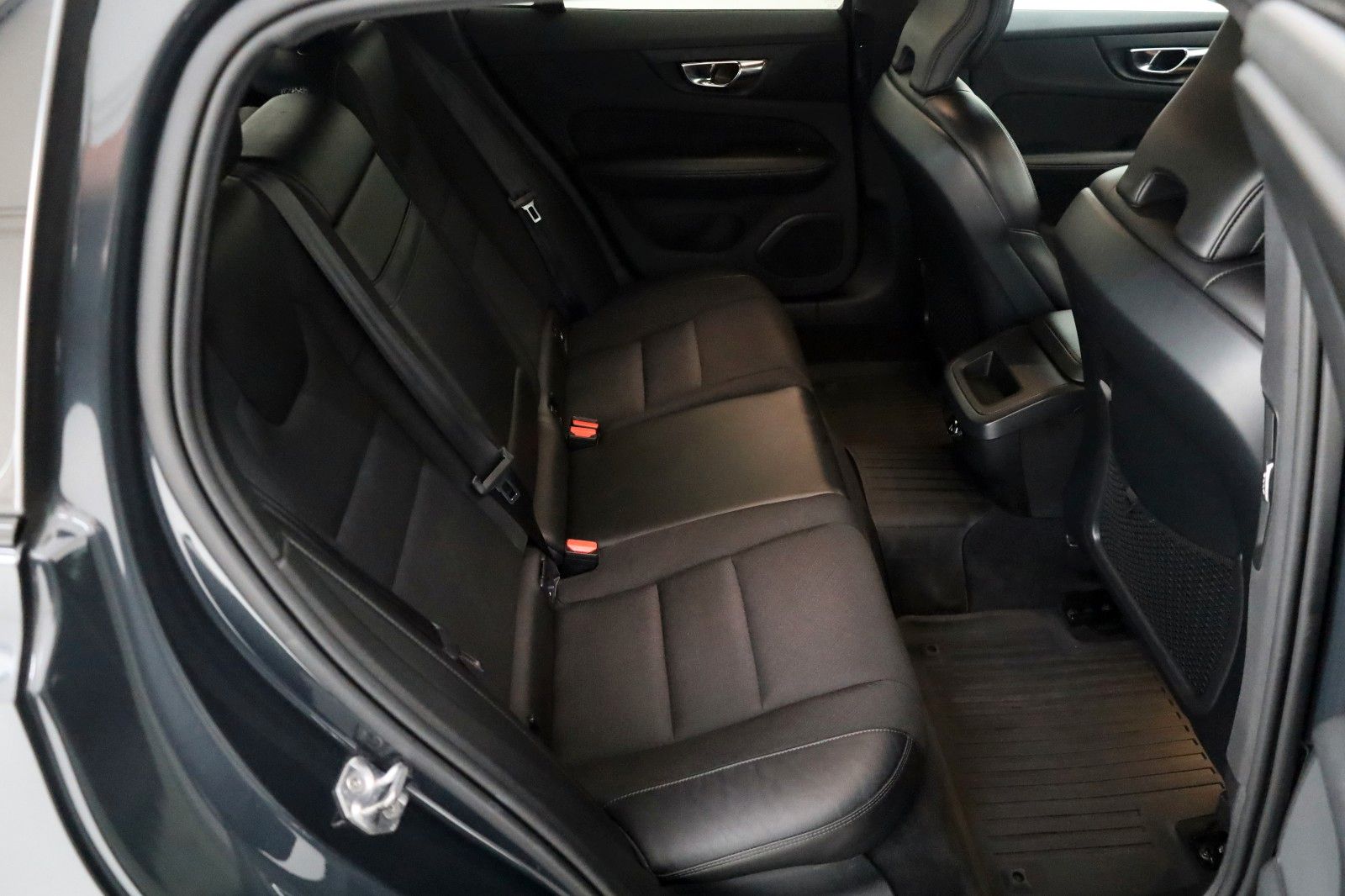 Fahrzeugabbildung Volvo V60 Cross Country AWD Head Up,Navi,LED,Panorama