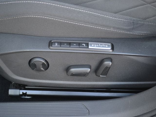 Golf VIII 1.5 TSI Style LED/18-ZOLL/NAVI-PRO+VZE