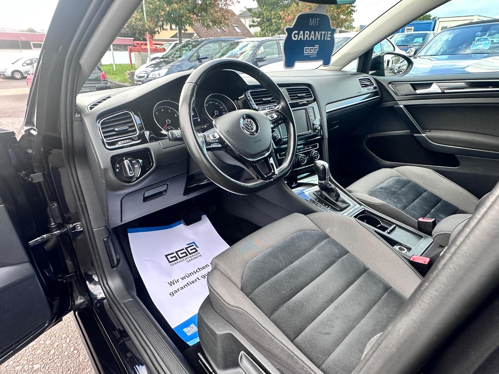 Volkswagen Golf VII Lim. Highline DSG SitzHeiz. LED Alcanta