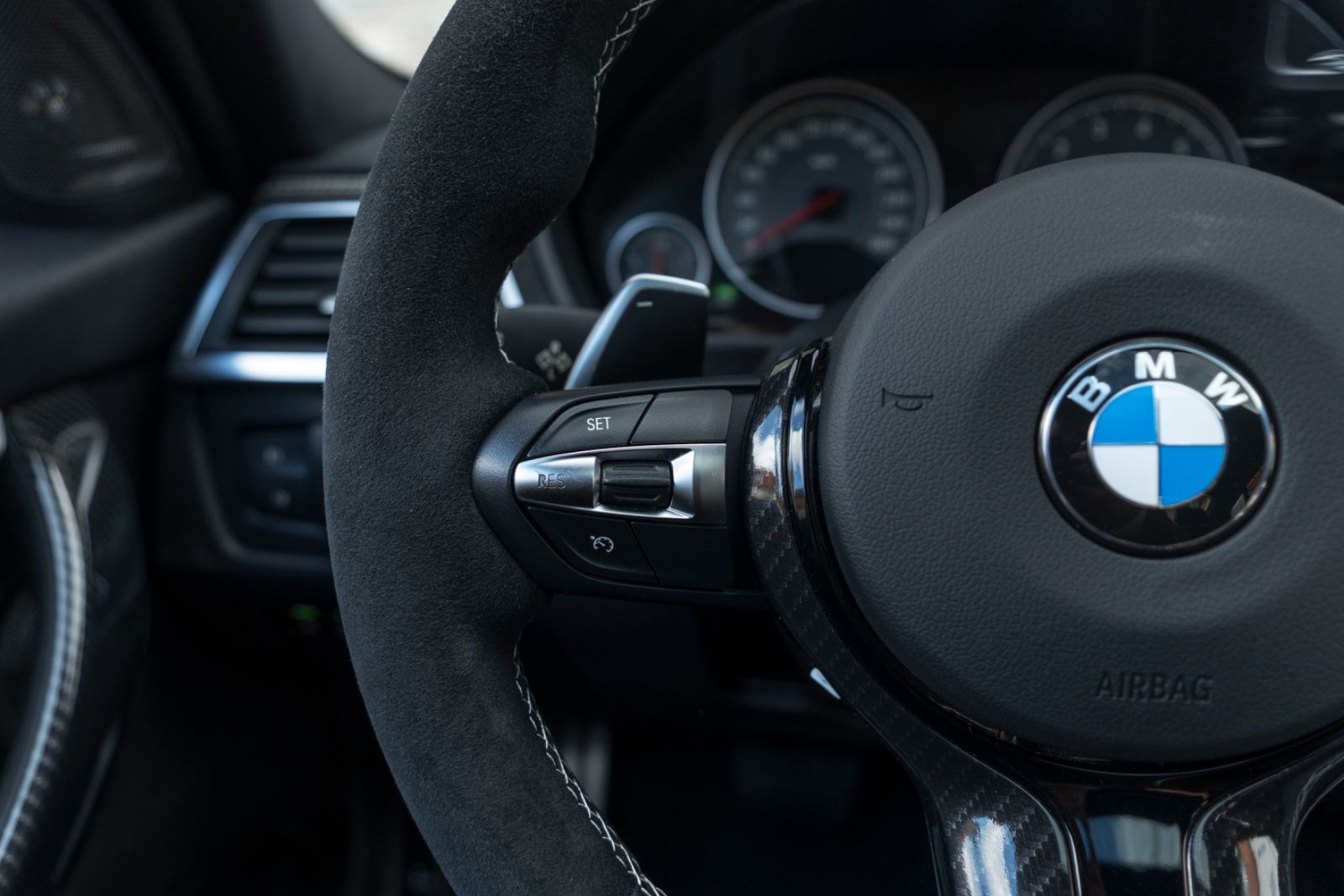 Fahrzeugabbildung BMW 340IX M-Performance HUD H&K LED ALC TOTW KAM NAV