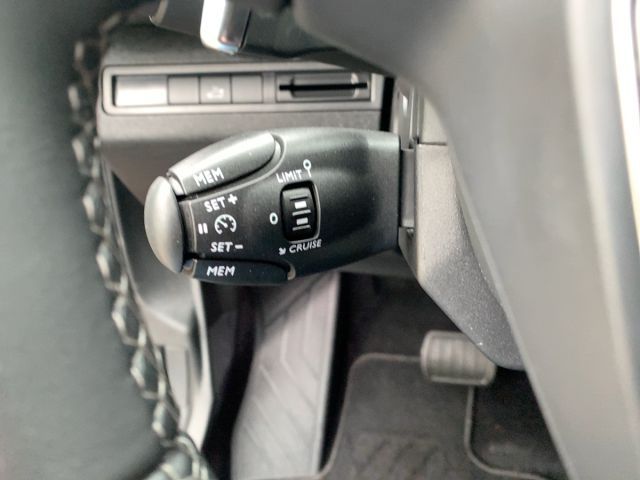 Foto Nummer 16: PEUGEOT 3008