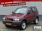 Nissan Terrano 2.4 Comfort 4X4 klima AHK - Nissan Terrano: 2.4