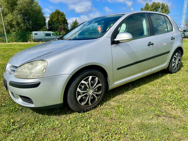 Volkswagen Golf 1,4 FSI Klima