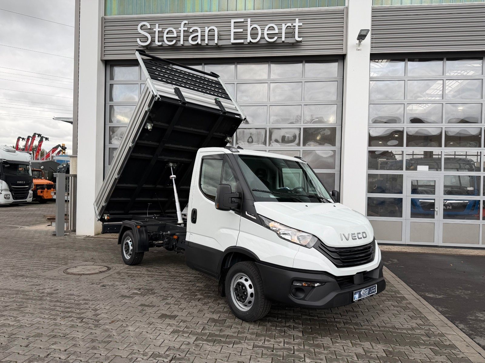 Fahrzeugabbildung Iveco Daily 35S14 A8*R3.450mm*Automatik*Kamera*2Sitze*