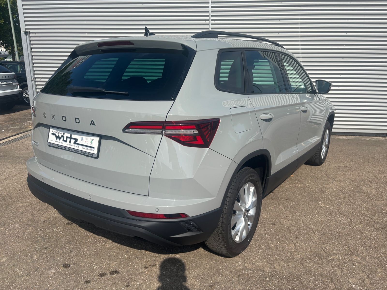 Fahrzeugabbildung SKODA Karoq Selection 1.5TSI