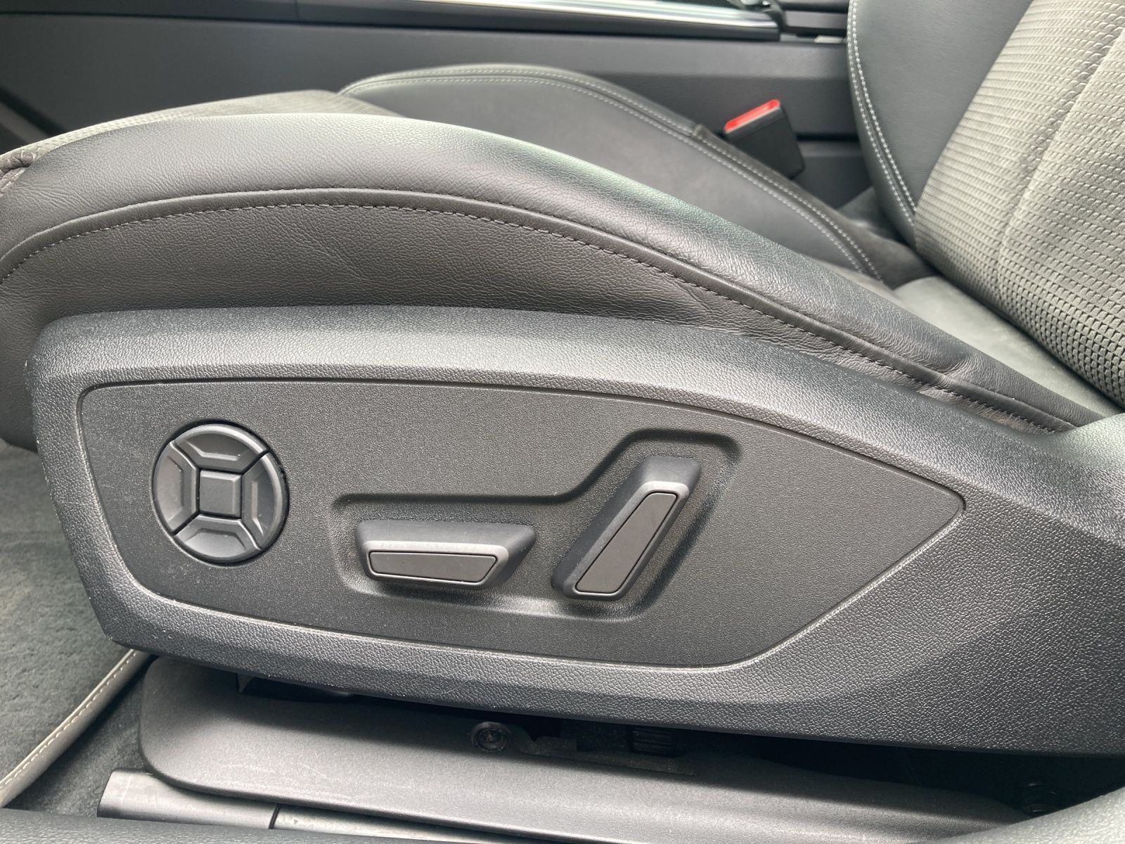 Fahrzeugabbildung Audi A7 Sportback 55 TFSI quattro s tronic