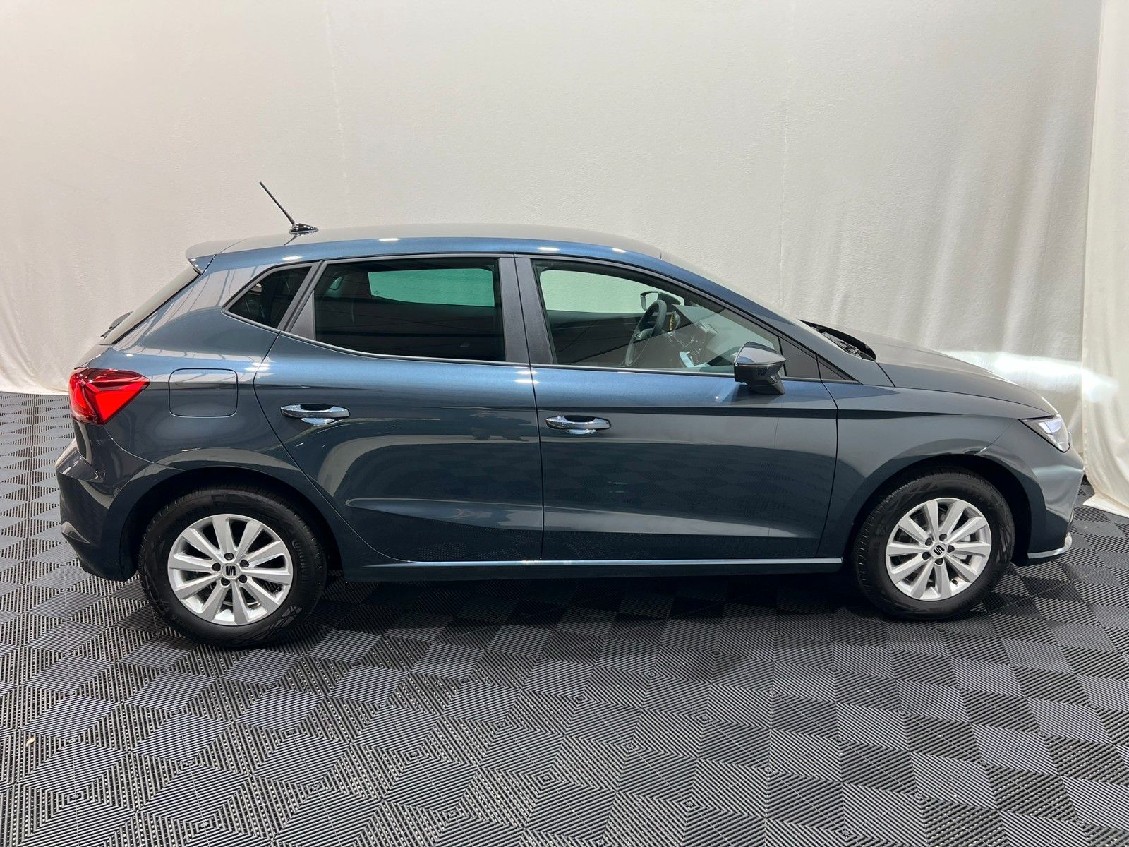 Fahrzeugabbildung SEAT Ibiza 1.0 MPI 59kW