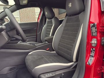 Alfa Romeo JUNIOR ELETTRICA SPORT SPECIALE Kam.+KeyLess+LED