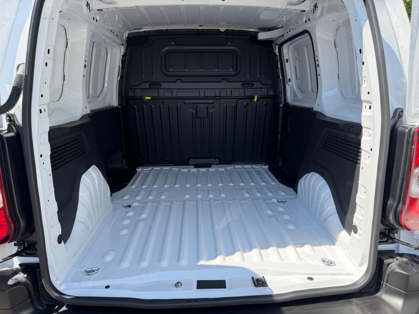 Citroën BERLINGO KASTEN L1H1/M *JAHRESWAGEN*NAVI*KLIMA*