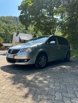 Volkswagen Vw Touran Facelift 2.0 TDI Highline - Volkswagen Touran: Facelift