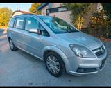 Opel opel zafira 2007 model 7 Sitzungen - Opel Zafira Gebrauchtwagen in Bielefeld