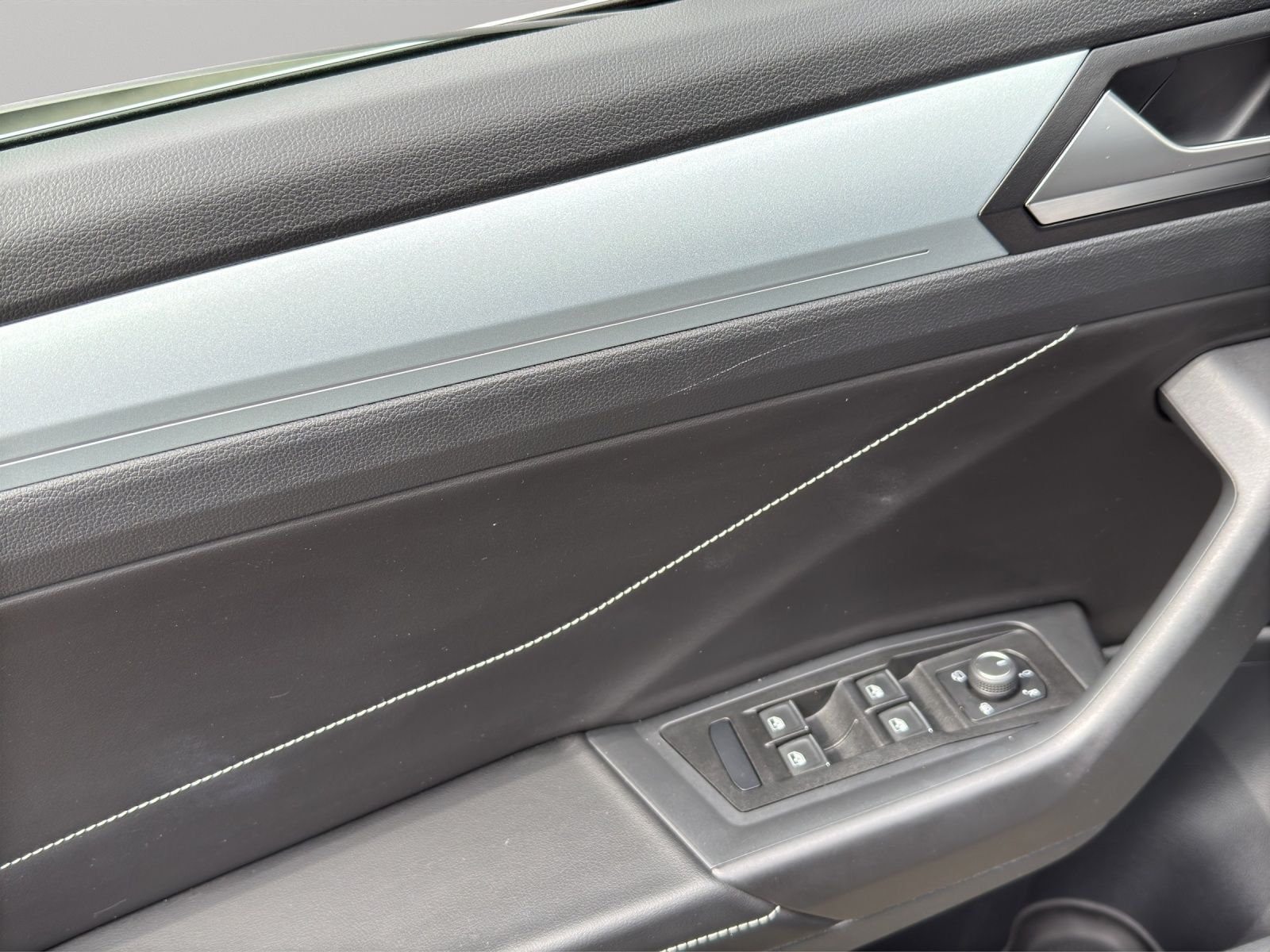 Volkswagen T-Roc - Bild 13