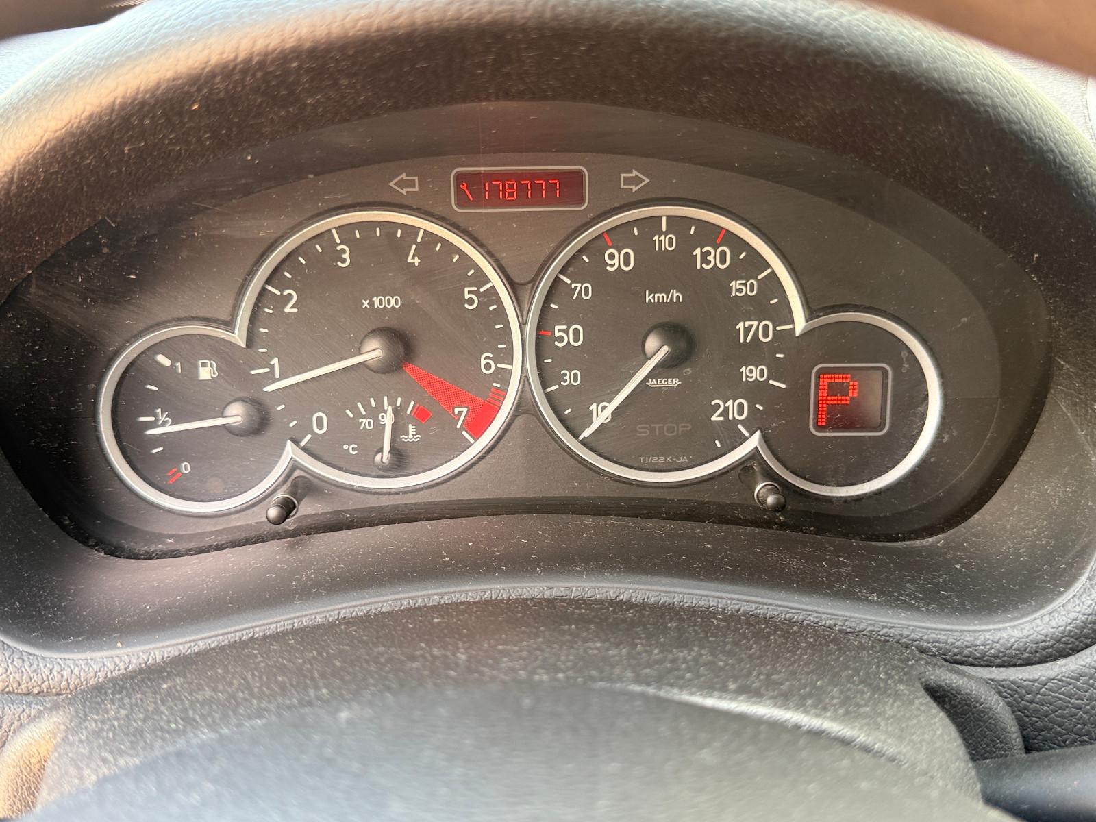 Peugeot  2006 — photo 25