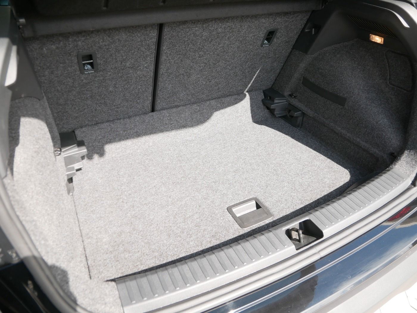 Fahrzeugabbildung SEAT Arona 1.0 Style ACC NAVI PDC LED Klimaautomatik