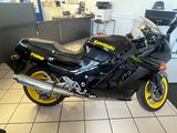 Kawasaki ZZR 1100 - KAWASAKI ZZR 1100