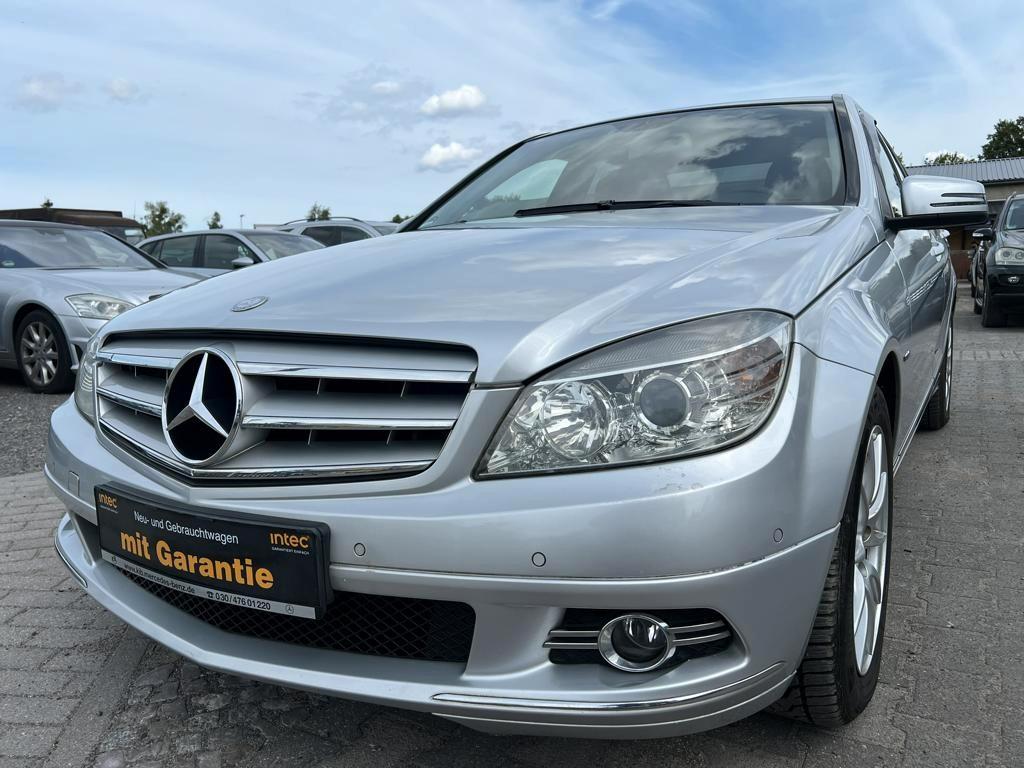Mercedes-Benz C 180 CGI BLUEEFFICIENCY-KLIMA-AUTOMATIK