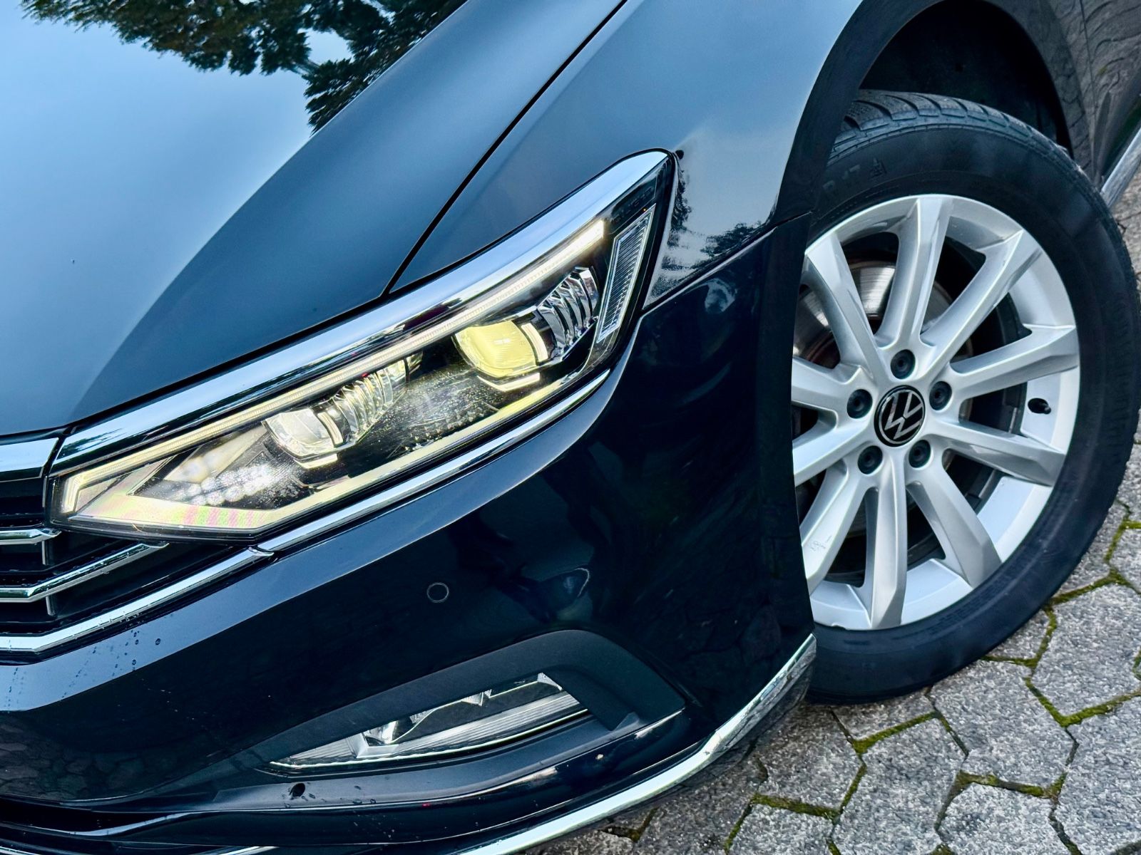 VW Passat Variant Elegance Automatik – Vorschaubild 4