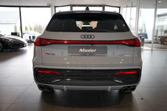 AUDI SQ5 TFSI | Pano | Carbon | Tech pro | HuD | B&O AUDI SQ5 TFSI | Pano | Carbon | Tech pro | HuD | B&O