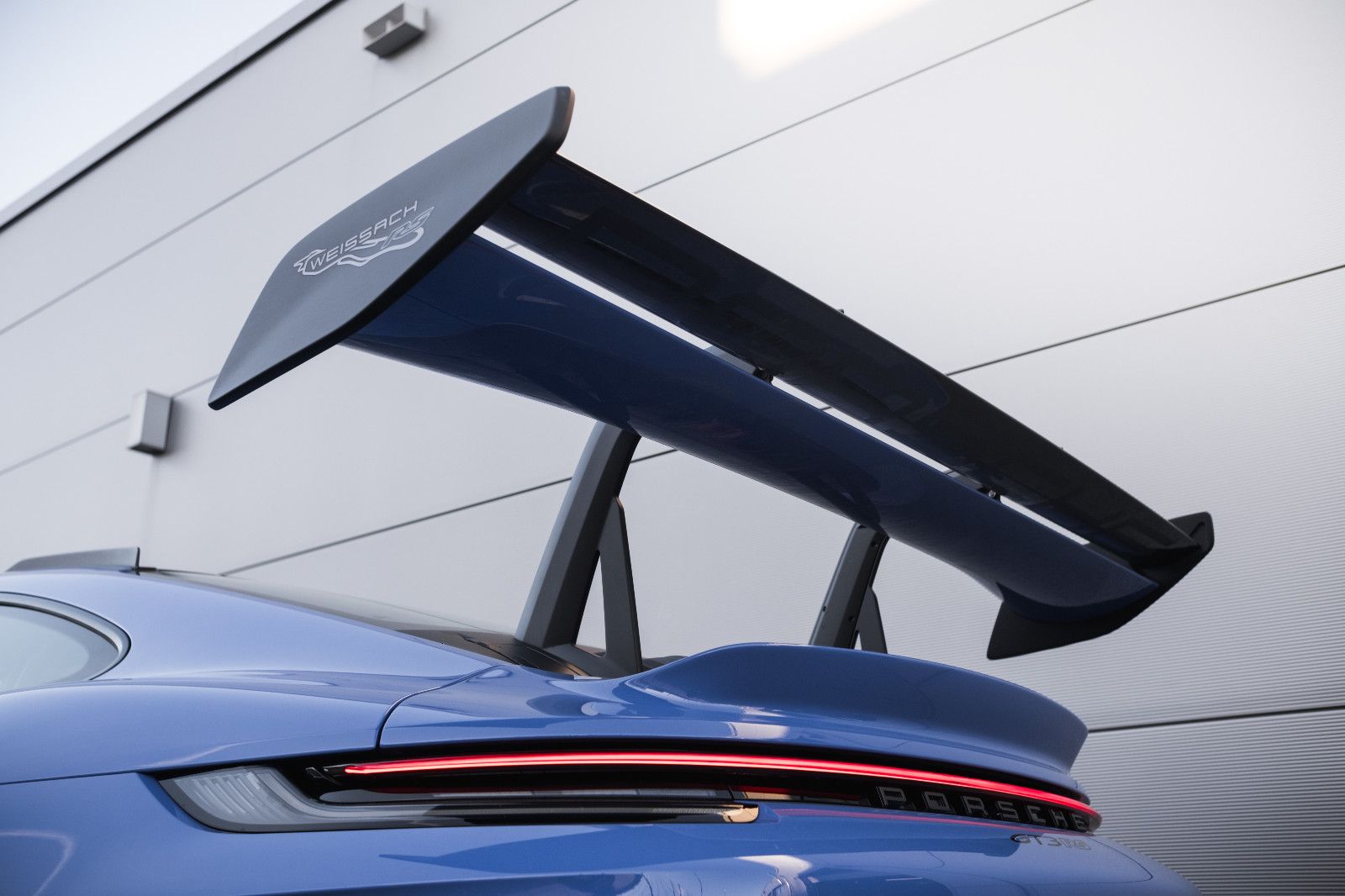 Fahrzeugabbildung Porsche 992/911 GT3 RS-PTS maritime-Lift-Weissach-PCCB
