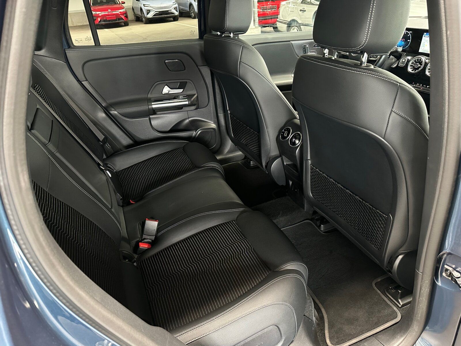 Mercedes-Benz EQA 300 4MATIC Progressive Pano-Dach AHK 360° foto 19