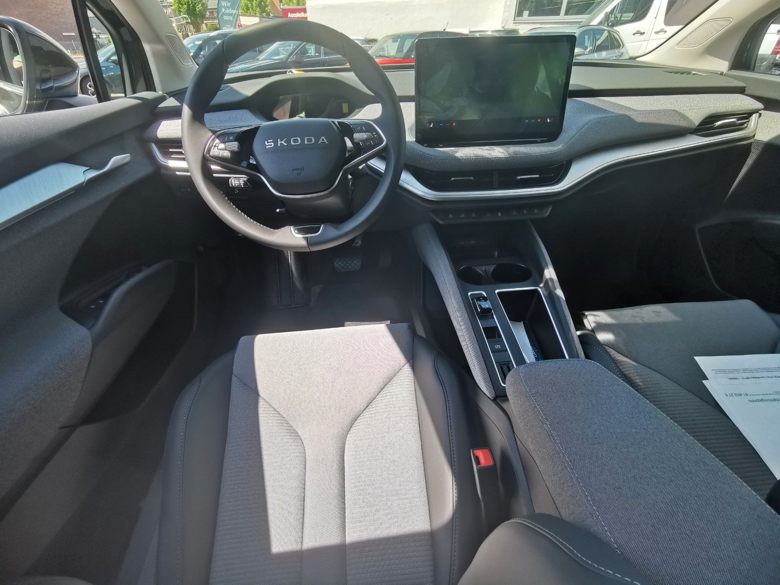 Fahrzeugabbildung SKODA Enyaq 60 Loft Navi 20´´ Clima LED