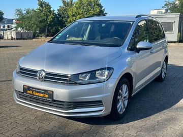 Volkswagen Touran - 1
