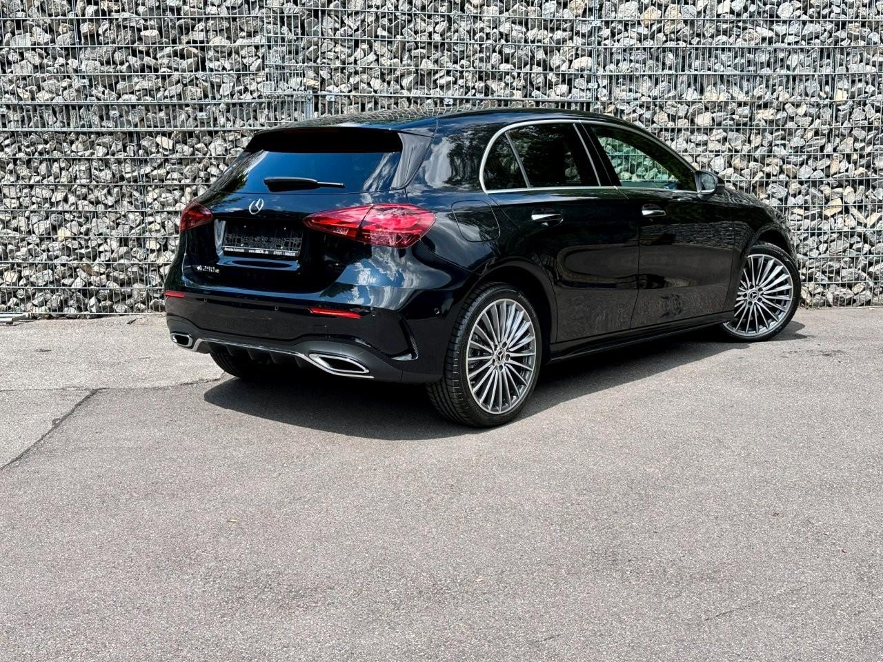 Mercedes-Benz A 250 e AMG Pano -Kamera -Ambiente -LED -Keyless