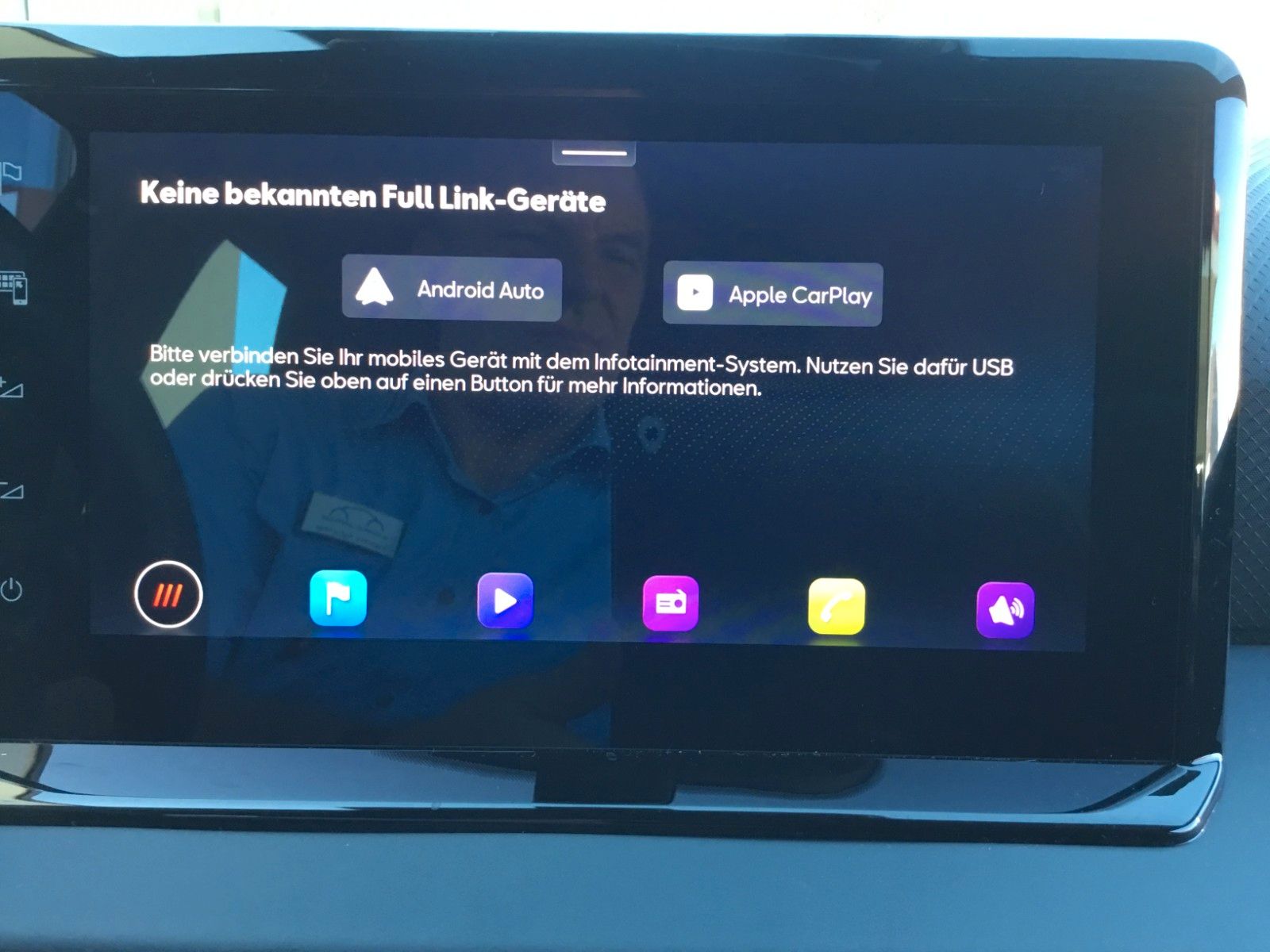 Fahrzeugabbildung SEAT Arona 1.0 TSI Style DSG+AHK+ACC+Navi+Kamera